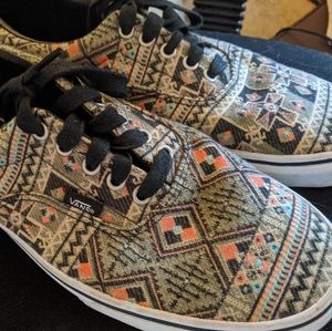 Tribal Pattern Men's Vans